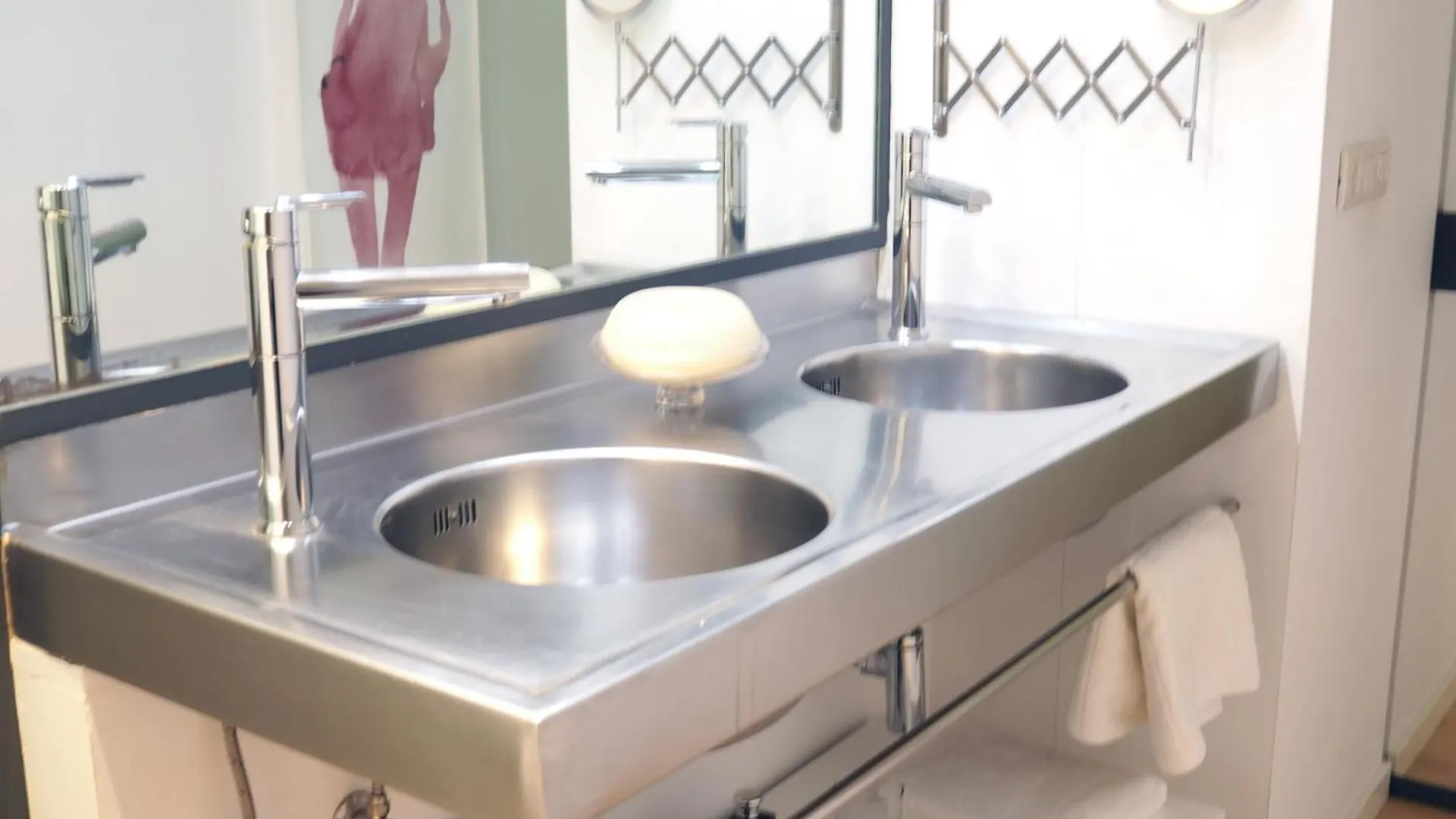 Precioso Duplex Reina Mercedes 5 Minutos Hospital Apartment Seville 0*,  Spain